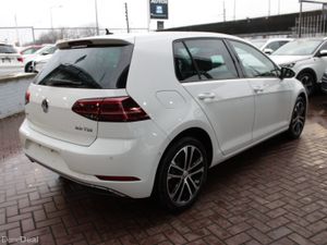 2.0TDI 150BHP SPORT 5DR HATCHBACK AUTO // 1 OWNER - Image 4