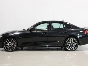BMW 3-Series 2022 330e m sport LCI - Image 4