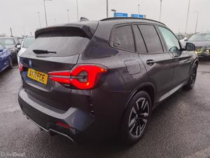 BMW IX3 80KWH M SPORT **SUNROOF** - Image 4