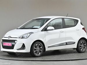 Hyundai i10 1.0 DELUXE 5SPD **BI-TONE INTERIOR**14 - Image 4