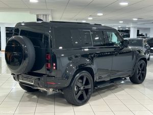 Land Rover Defender P400e X-DYNAMIC HSE=PAN ROOF// - Image 3