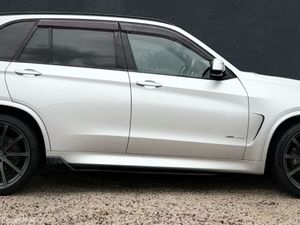 BMW X5 40E 2.0 M Sport Pan Roof Low KM - Image 3
