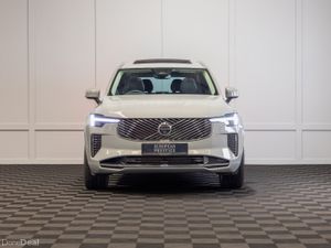 252 Volvo XC90 T8 Ultra Bright 7 Seater - Image 2