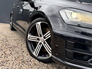 Volkswagen Golf R 2.0 TSI 4 Motion DSG 2015 - Image 2