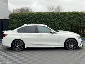 BMW 3-Series 330e M-SPORT COMPETITION 2.0 ** VERY - Image 2