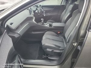 Peugeot 3008 ALLURE 1.5 BLUE HDI 130 - Image 4