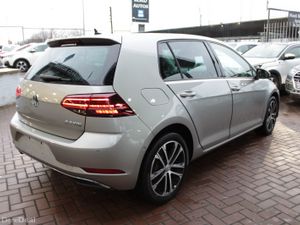 2.0TDI 150BHP SPORT 5DR HATCHBACK AUTO // 1 OWNER - Image 4