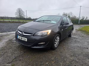 Opel Astra 1.4 petrol ( NEW NCT and taxed )!! - Image 2