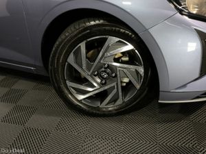 Hyundai i20 AUTOMATIC DELUXE PLUS 1.0L PETROL HATC - Image 2