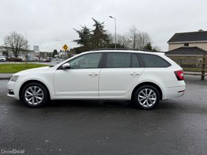 ABSOLUTELY IMMACULATE 2019 (192) OCTAVIA - Image 4