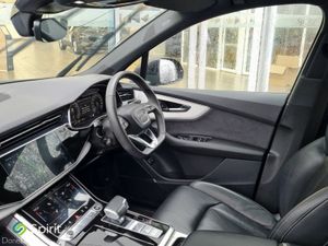 Audi Q7 Competition 60 TFSI e 490PS Quattro - Image 3