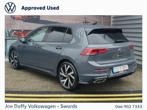 Volkswagen Golf 1.5 TSI 130HP R-Line - Image 4