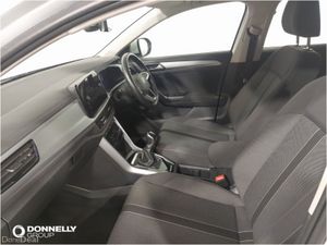 Volkswagen T-roc Hatchback Life - Image 3