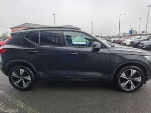 VOLVO XC40 1.5 T4 R-DESIGN RECHARGE AUTO PHEV - Image 4