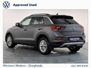 Volkswagen Golf e-GOLF LOW KMS!!!!!! - Image 2