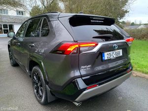 Toyota RAV4 2023 HYBRID SPORT - Image 2