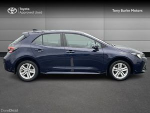 Toyota Corolla Hatchback 5dr Hybrid - Luna Edition - Image 3