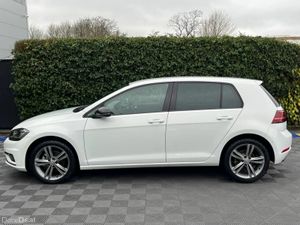 Volkswagen Golf HIGHLINE 2.0 TDI // LEATHER HEATED - Image 3