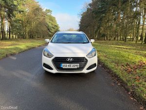 Hyundai i40 2015 Diesel Estate - Image 2