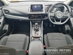 Nissan Qashqai 1.3 PET MILD HYBRID SV - Image 2