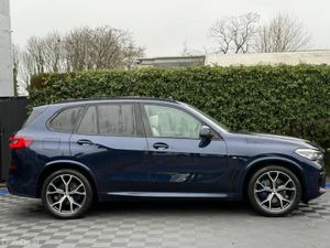 BMW X5 M-SPORT PRO XDRIVE30d ** HUGE SPEC ** // OP - Image 4