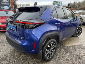 2022 Toyota Yaris Cross 1.5 HYBRID LUNA SPORT - Image 4