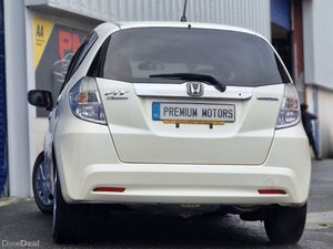 Honda Fit Hybrid Automatic - Image 4