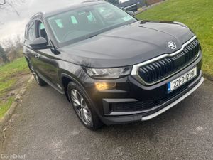 Skoda Kodiaq 2022 dsg 7 seats leather - Image 4
