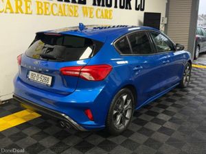 Ford Focus 1.0 Manual St-line 4DR - Image 4