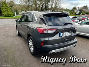 Ford Kuga TITANIUM 5DR 1.5 TD 120 S6.2 M6 F - Image 4