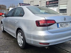 Volkswagen Jetta 2016 - Image 4