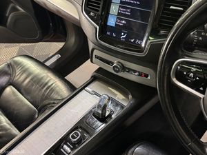 2017 Volvo XC90 T8 (407hp) PHEV Inscription 7 Seat - Image 3