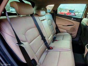 HYUNDAI TUCSON IX35 EXECUTIVE MILD HYBRID 5 5DR - Image 2