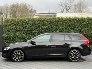 Volvo V60 D4 CLASSIC 2.0 D // SERVICE HISTORY // R - Image 3