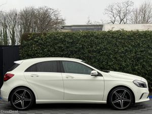 Mercedes-Benz A-Class A180 AMG-STYLE 1.6 AUTO // N - Image 2