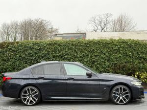 BMW 5-Series 530e LCI M-SPORT COMPETITION 2.0 // O - Image 4