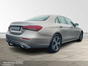 Mercedes-Benz E-Class E220d Avantgarde AUTO - Image 4