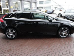 2.0D4 SE LUXURY 5DR HATCHBACK AUTO  // 1 OWNER WIT - Image 3