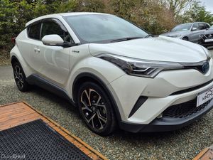 Toyota C-HR 1.8 Hybrid - Image 2