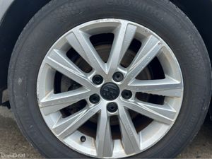 Volkswagen Polo TRENDLINE 1.0 60HP MANUAL 5SPEED 5 - Image 4