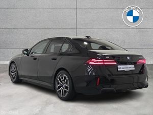 BMW i5 eDrive40 M Sport Saloon - Image 3