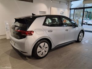 Volkswagen ID.3 LIFE PRO 58KWH ** ONLY 11K KMS ** - Image 2