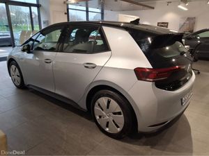 Volkswagen ID.3 LIFE PRO 58KWH ** ONLY 11K KMS ** - Image 4