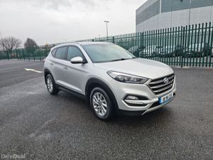 Hyundai Tucson EXECUTIVE MODEL, 1.7 CRDI, FINANCE, - Image 4