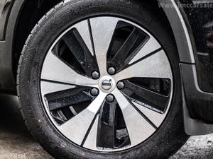 2022 VOLVO XC40 T-4 PLUS BRIGHT - Image 4