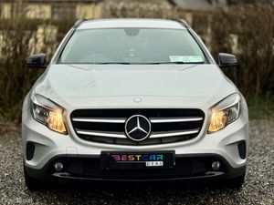 Mercedes-Benz GLA 180 CDI Urban Automatic - Image 4