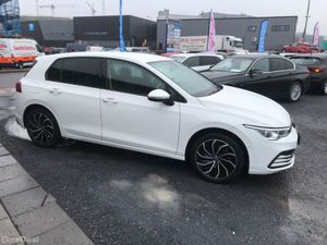 2024 VW GOLF 2.0 L TURBO DIESEL AUTO - Image 2