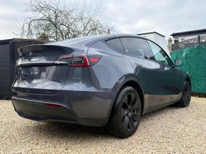 241 Tesla Model Y 420KM Range - Image 2