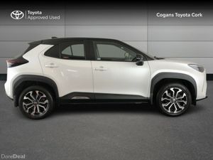 Toyota Yaris Cross YARIS CROSS LUNA SPORT - Image 3