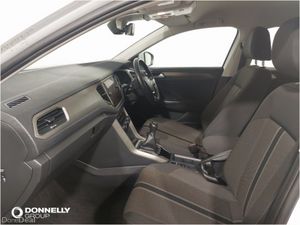 Volkswagen T-roc Hatchback SE - Image 3